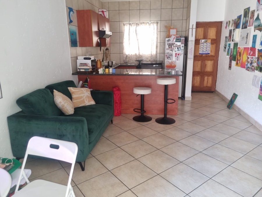 2 Bedroom Property for Sale in Waterval East North West